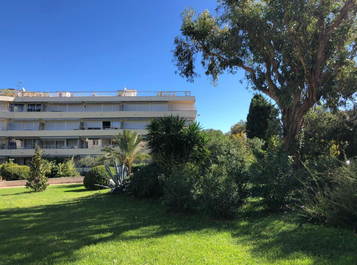Un Nid A Saint Tropez Apartman Kültér fotó